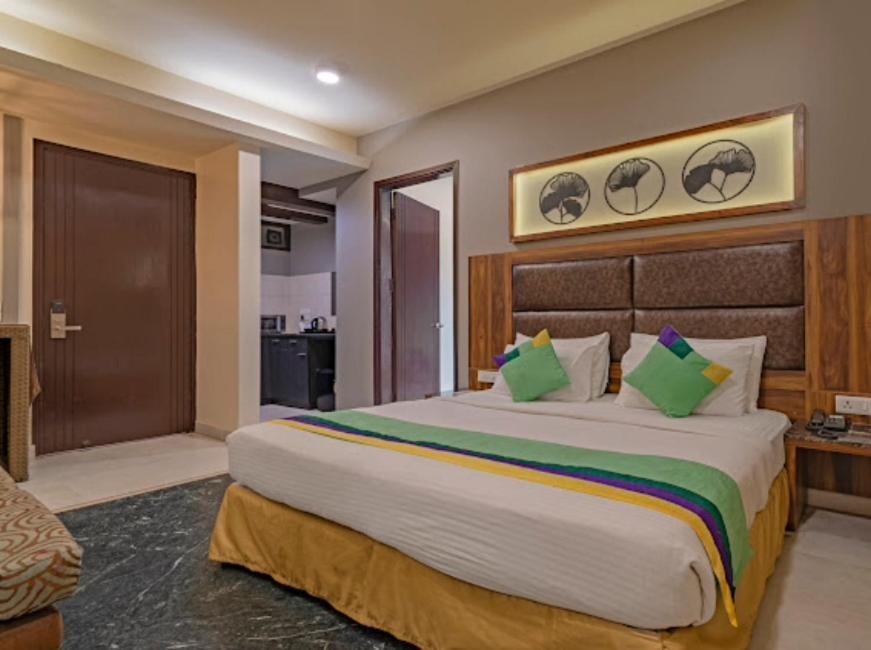 Hotel Imperial Park Sector 45 Gurgaon Eksteriør billede