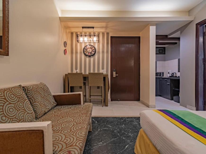Hotel Imperial Park Sector 45 Gurgaon Eksteriør billede
