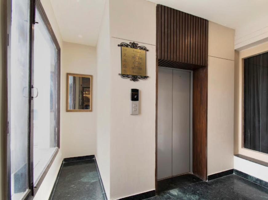 Hotel Imperial Park Sector 45 Gurgaon Eksteriør billede